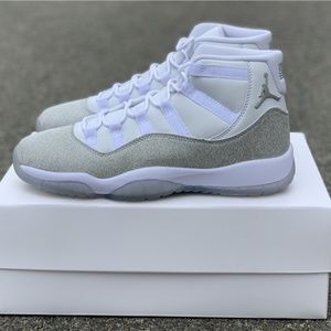 Womens Metallic Silver Jordan 11